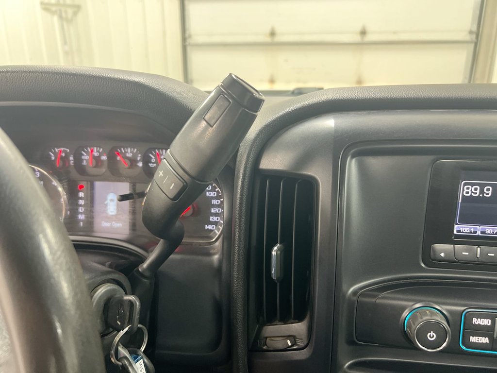 Used 2015 Chevrolet Silverado 3500 W/T RWD image 11