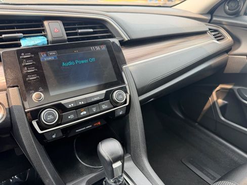 Used 2019 Honda Civic EX image 13