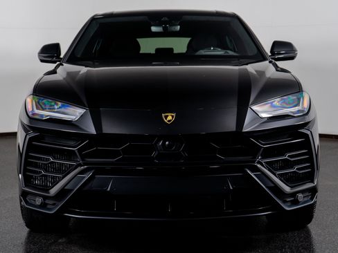 Used 2021 Lamborghini Urus image 22
