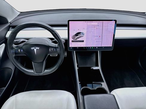Used 2018 Tesla Model 3 AWD/4WD image 15