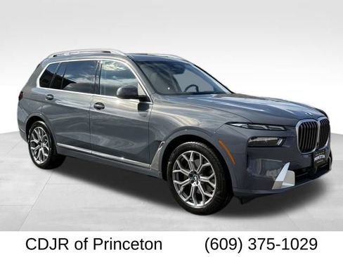 Used 2024 BMW X7 xDrive40i w/ Executive Package image 1