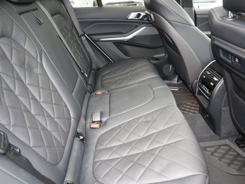Used 2023 BMW X5 xDrive40i w/ Premium Package AWD/4WD image 29