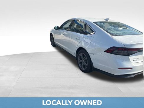 Used 2024 Honda Accord EX image 4