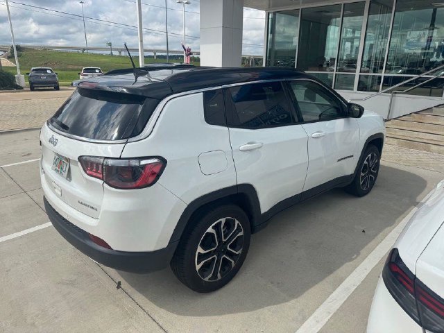 Used 2024 Jeep Compass Limited AWD/4WD image 6