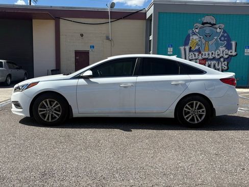 Used 2015 Hyundai Sonata SE w/ Option Group 09 image 6