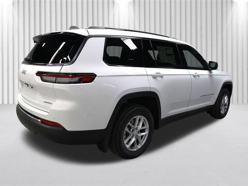 New 2026 Jeep Grand Cherokee L Laredo AWD/4WD image 3