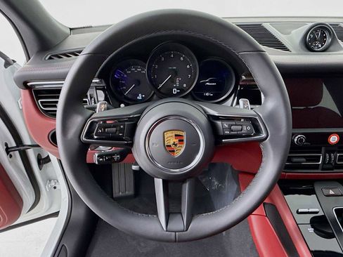 New 2026 Porsche Macan image 15