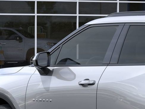 New 2026 Chevrolet Blazer LT w/ Convenience Package FWD image 12