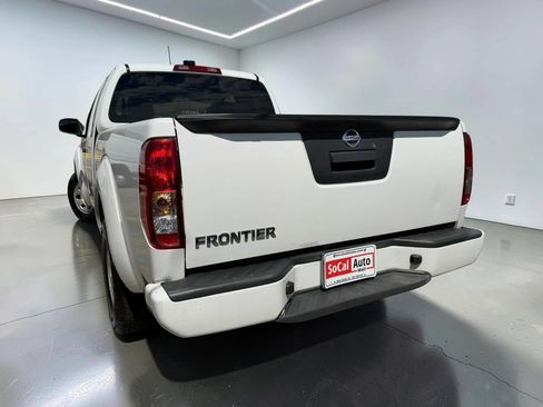 Used 2019 Nissan Frontier S RWD image 5