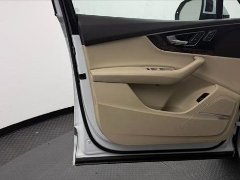 Used 2018 Audi Q7 3.0T Premium Plus AWD/4WD image 13