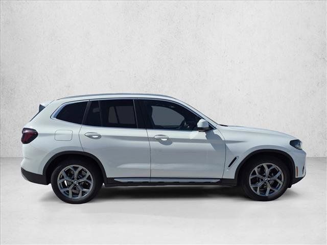 Used 2022 BMW X3 xDrive30i w/ Convenience Package AWD/4WD image 4
