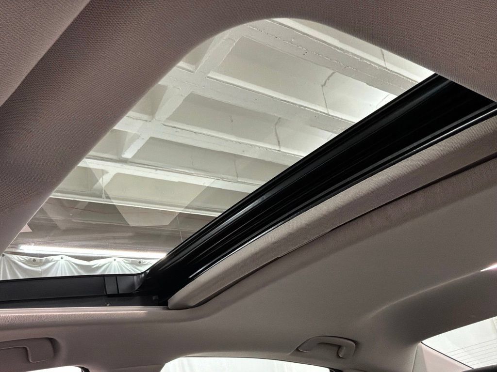 Certified 2025 Honda Accord EX-L image 18