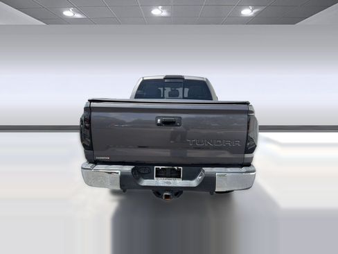 Used 2015 Toyota Tundra SR5 w/ SR5 Upgrade Package RWD image 10