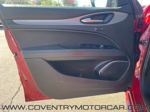 Used 2022 Alfa Romeo Stelvio Veloce image 32