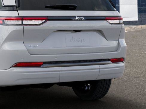 New 2026 Jeep Grand Cherokee Limited Reserve image 13
