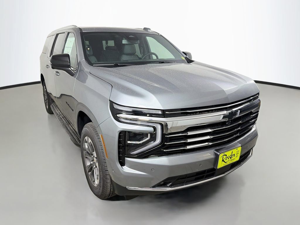 New 2026 Chevrolet Suburban LT w/ Comfort Package AWD/4WD image 3