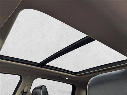 Used 2021 RAM 1500 Laramie w/ Laramie Southwest Edition image 16