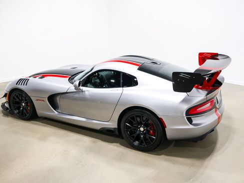 Used 2017 Dodge Viper ACR w/ Extreme Aero Package RWD image 17