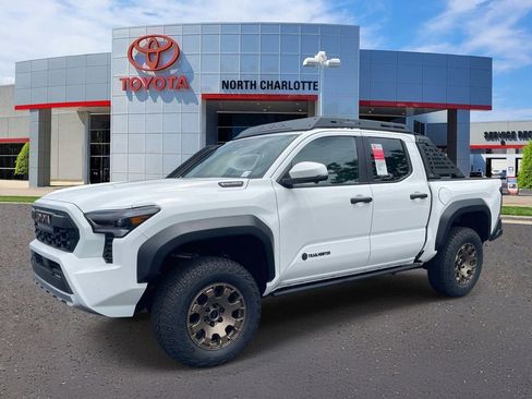 New 2026 Toyota Tacoma 4x4 Double Cab Hybrid image 4