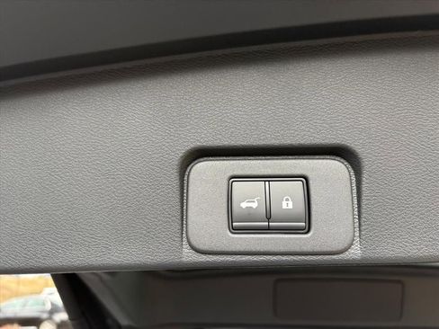 New 2026 Nissan Rogue Platinum image 25