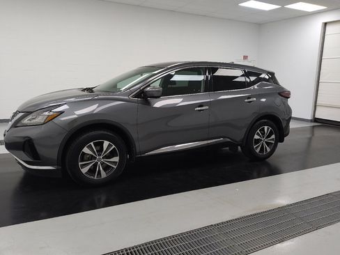 Used 2019 Nissan Murano S FWD image 2