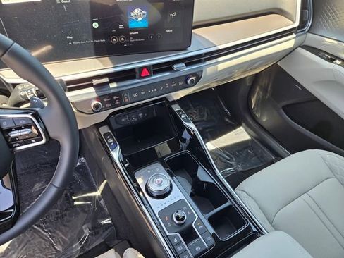 New 2025 Kia Sorento SX Prestige image 18