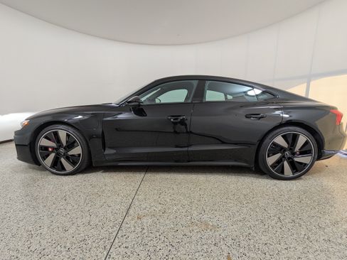 Used 2025 Audi S e-tron GT Premium Plus w/ 21" Wheel Package AWD/4WD image 31