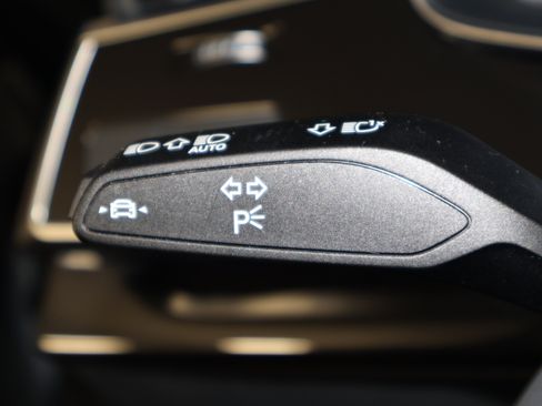 Used 2025 Audi Q7 Premium Plus image 23