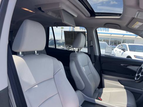 Used 2022 Honda Pilot Touring image 33
