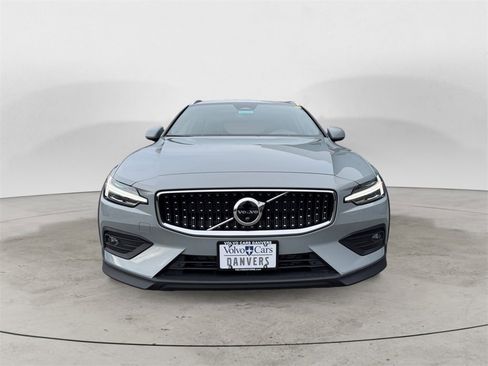 New 2026 Volvo V60 B5 Cross Country Plus w/ Protection Package Premier image 25