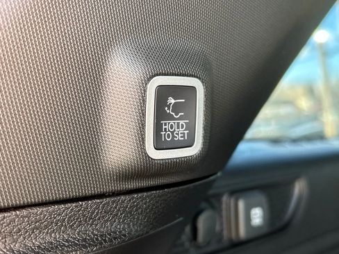 New 2026 Jeep Grand Cherokee Altitude AWD/4WD image 9
