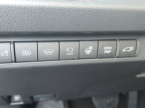 Used 2025 Toyota RAV4 Limited image 23