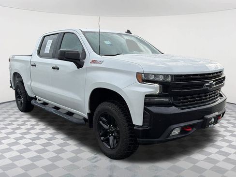 Used 2021 Chevrolet Silverado 1500 LT Trail Boss image 3