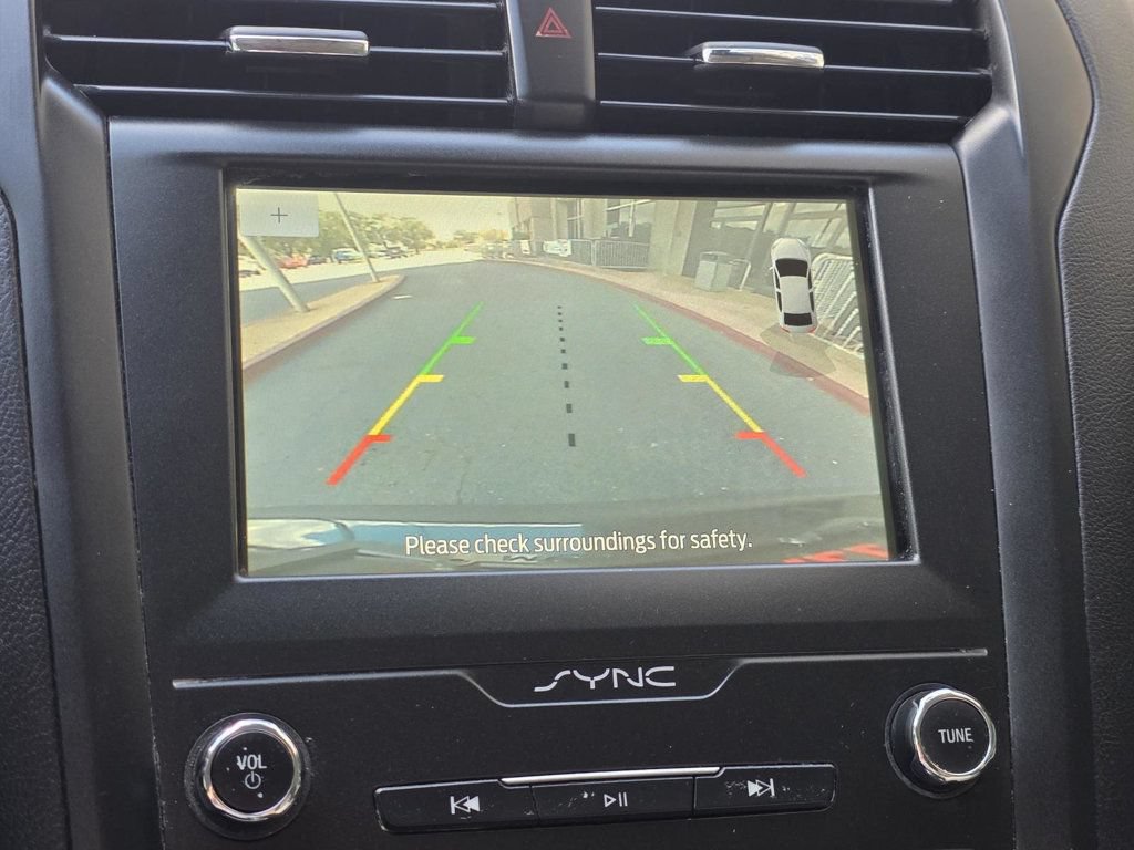 Used 2020 Ford Fusion SE w/ Equipment Group 151A FWD image 12