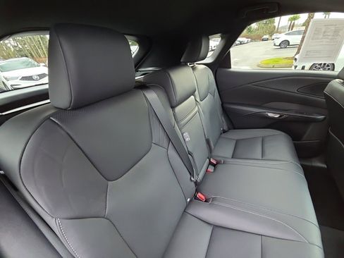 Certified 2025 Lexus RX 350 w/ Convenience Package image 18