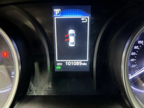 Used 2021 Toyota Camry LE FWD image 13