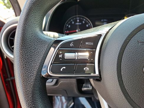 Used 2020 Kia Forte LXS FWD image 20