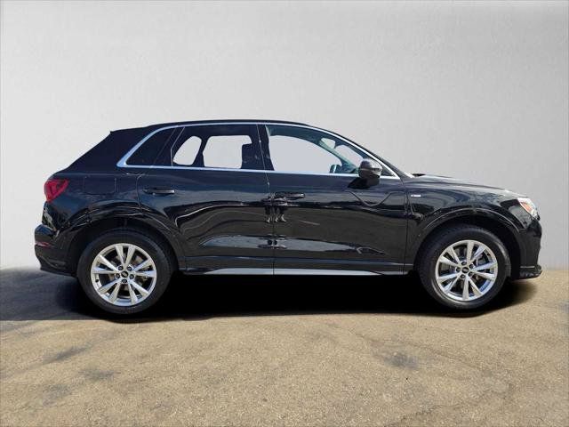 Used 2024 Audi Q3 2.0T Premium Plus AWD/4WD image 2