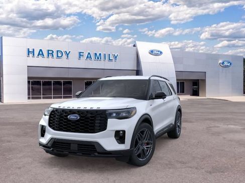 New 2026 Ford Explorer ST-Line w/ ST-Line Street Pack RWD image 2