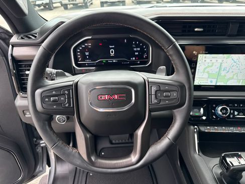 Used 2024 GMC Sierra 1500 AT4 w/ Technology Package AWD/4WD image 16