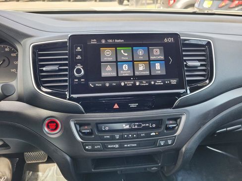 Used 2025 Honda Ridgeline Sport image 27