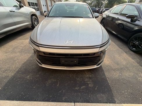 Used 2025 Hyundai Sonata SEL FWD image 11