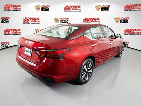 Used 2022 Nissan Altima 2.5 SV AWD/4WD image 14