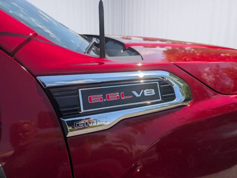 Used 2020 GMC Sierra 2500 SLT w/ Technology Package AWD/4WD image 8