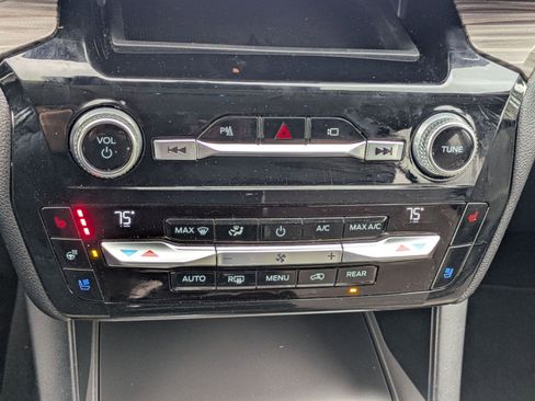 Used 2021 Ford Explorer Limited w/ Equipment Group 301A image 15