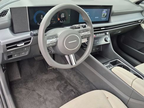 Used 2025 Hyundai Sonata SEL FWD image 15