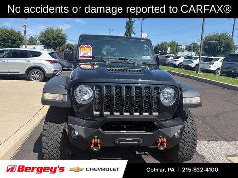 Used 2023 Jeep Gladiator Mojave w/ Cold Weather Group AWD/4WD image 2