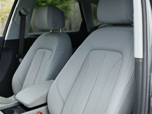 Used 2023 Audi Q5 2.0T Premium w/ Convenience Package AWD/4WD image 20