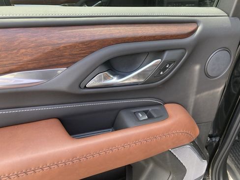 Used 2023 GMC Yukon Denali Ultimate image 25