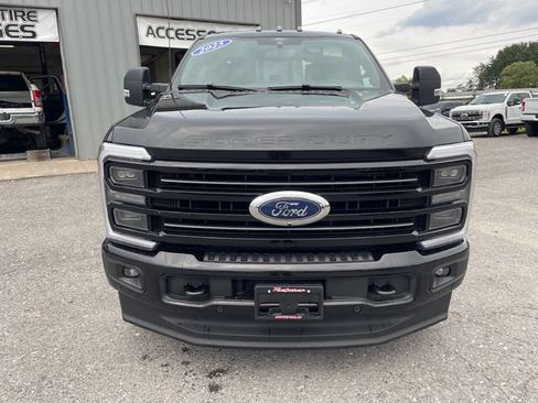 Used 2025 Ford F250 Platinum AWD/4WD image 2